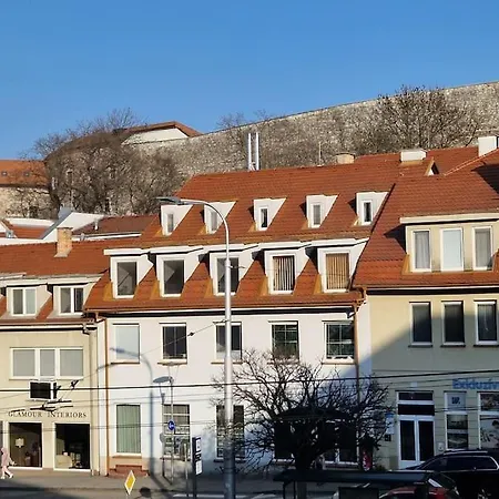 Apartment Near Castle *